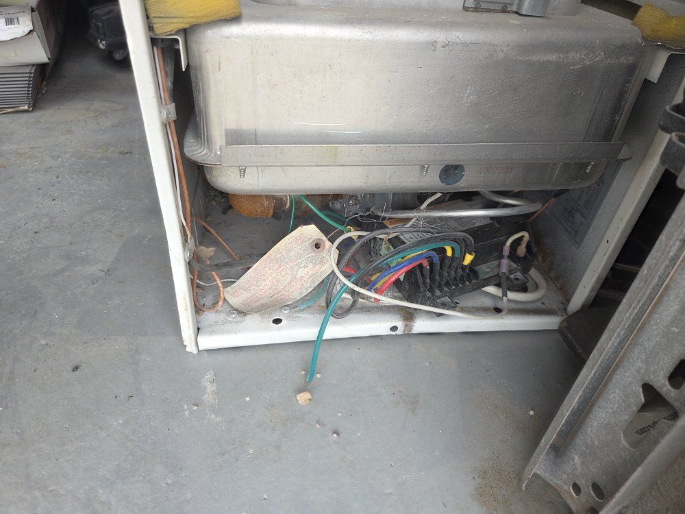 Main image 3