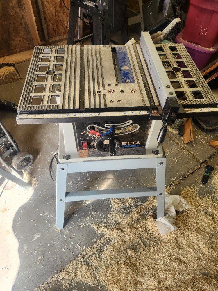 Delta Shop master 10" Table saw