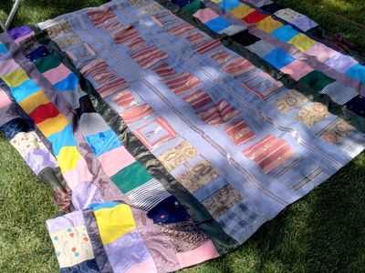 🧵 Handmade Quilt 🧵
