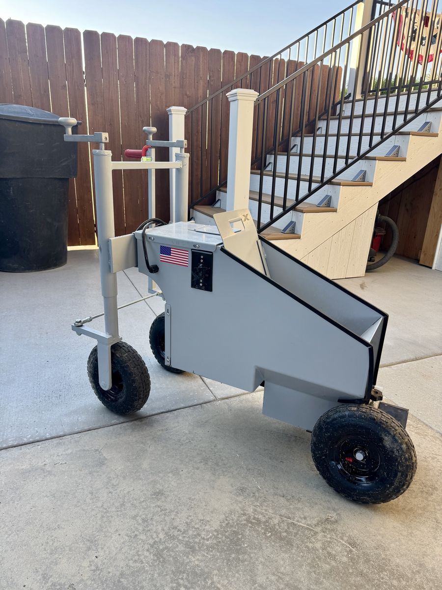 KLUTCH Landscape Curb Machine