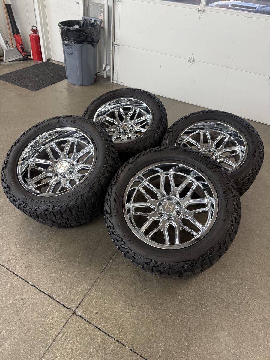 22x12 hostile “Vulcan”/ 35x15.50r22 tires 6x135