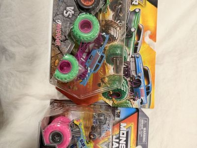 Monster Jam 1:64 Scale Avenger & Blue Thunder Monster Trucks Die-Cast Toy Set