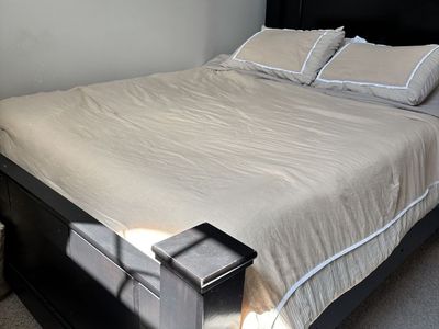Queen Size Black Bed