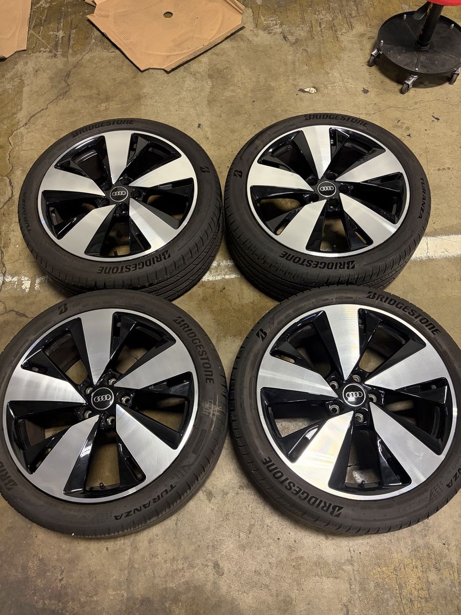 OEM AUDI A5 Sportback wheels and bridgestone tires 245/40/19