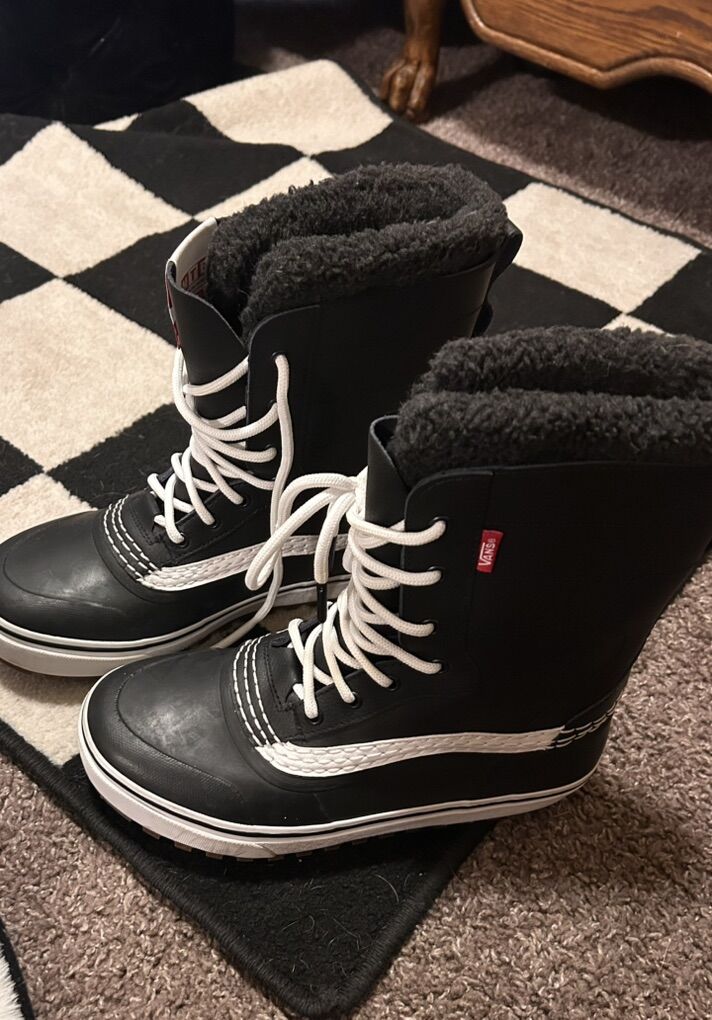 Vans Snow Boots