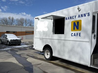 Food Truck - 2001 Freightliner - 47k miles