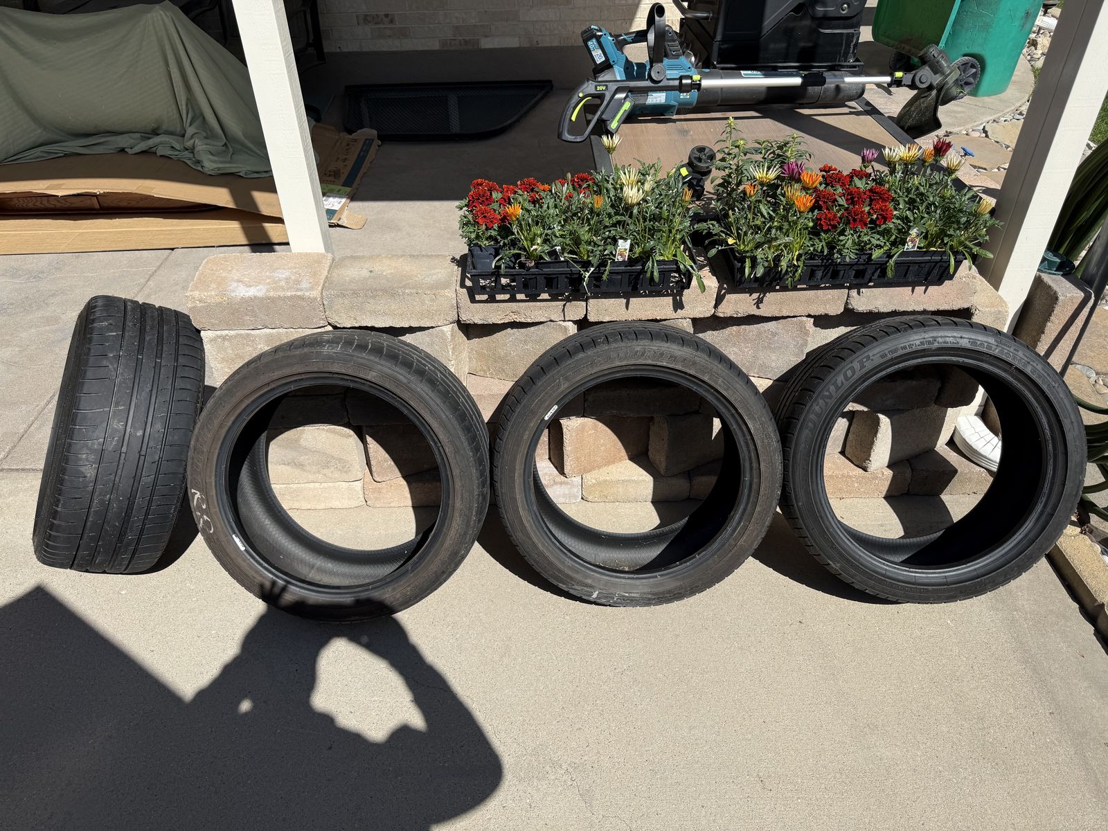 Dunlop Sport Maxx GT 245/40R 18” tires