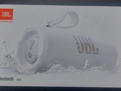 JBL charge 6 Bluetooth Portable Speaker