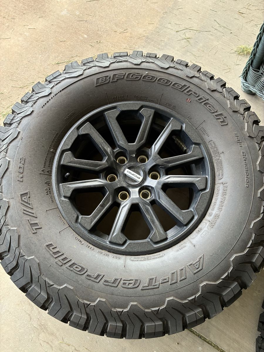 OEM Ford F-150 Raptor 17" Wheels & BFGoodrich KO2 35 Tires - Complete Set of 4