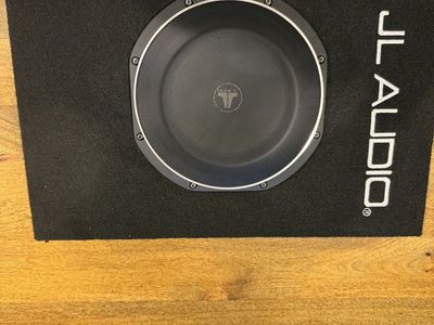 JL Audio CP110LG-TW1-2 MicroSub 10” Loaded Enclosure – Excellent Condition