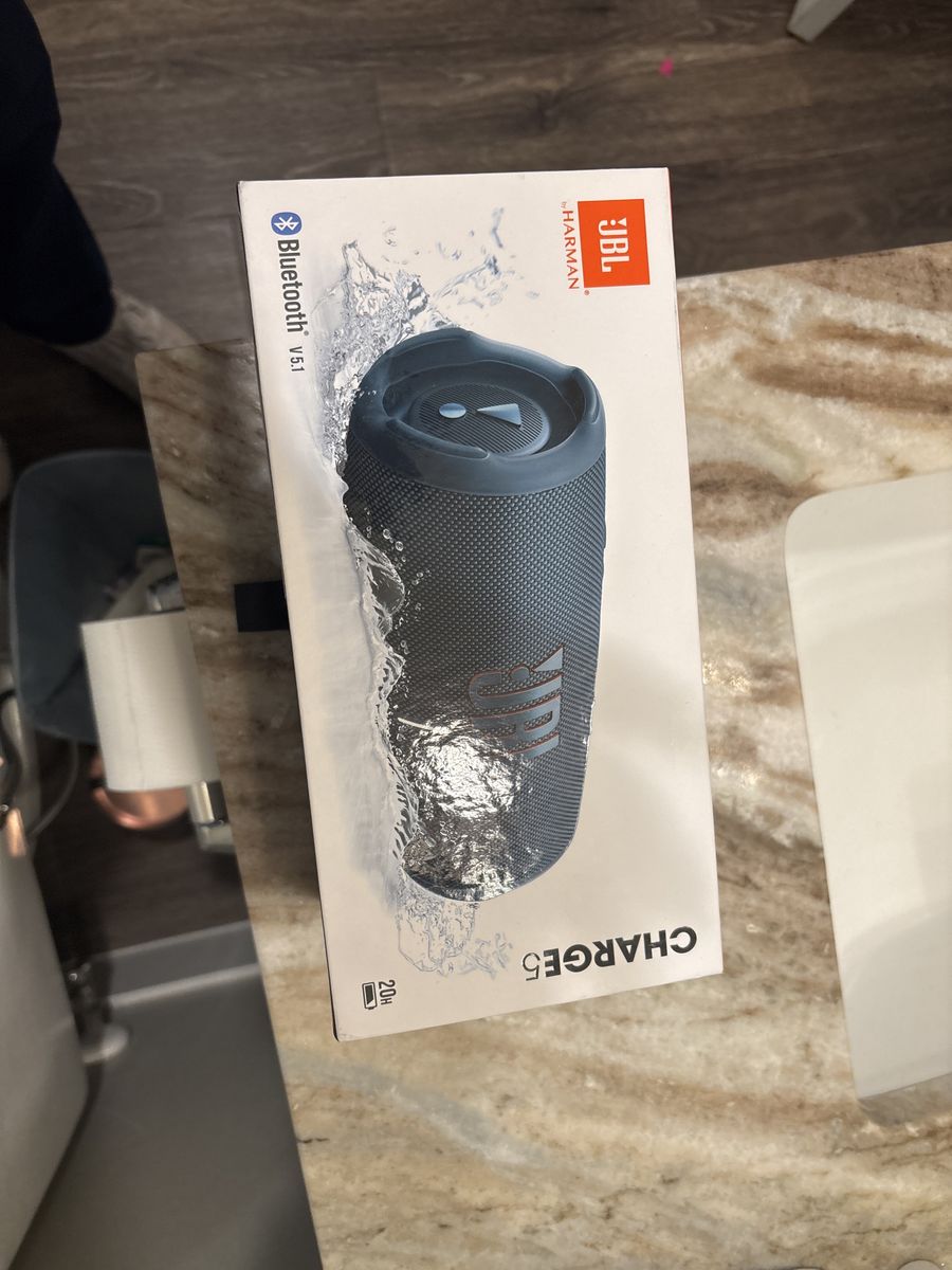 JBL CHARGE 5!  With PARTY BOOST
