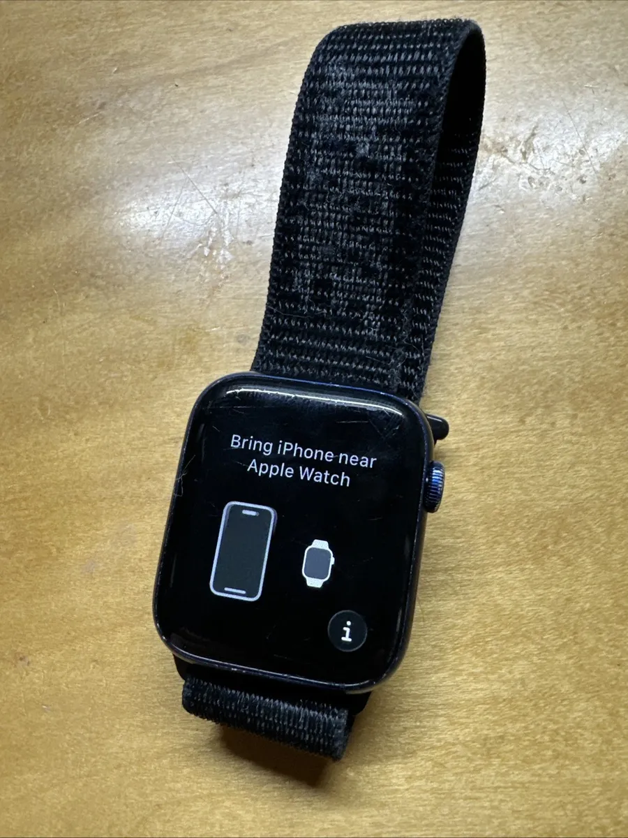 Apple Watch Series 6 44mm GPS+LTE Unpaired/Unlocked Good Condition w/New Battery