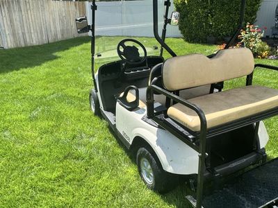 EZGO TXT ELECTRIC GOLF CART *NEW BATTERIES*