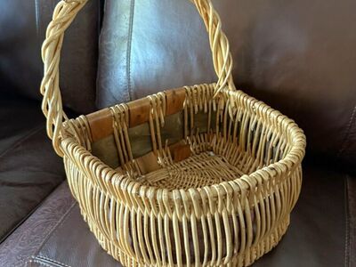 Wicker straight back basket 13 1/2 T X 11” D