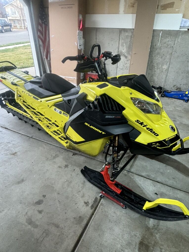 2020.5 Skidoo 850 Turbo 165
