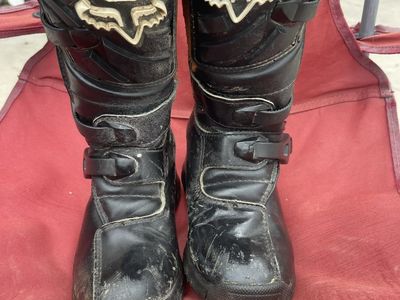 Yourh Fox Comp Boots Size 2