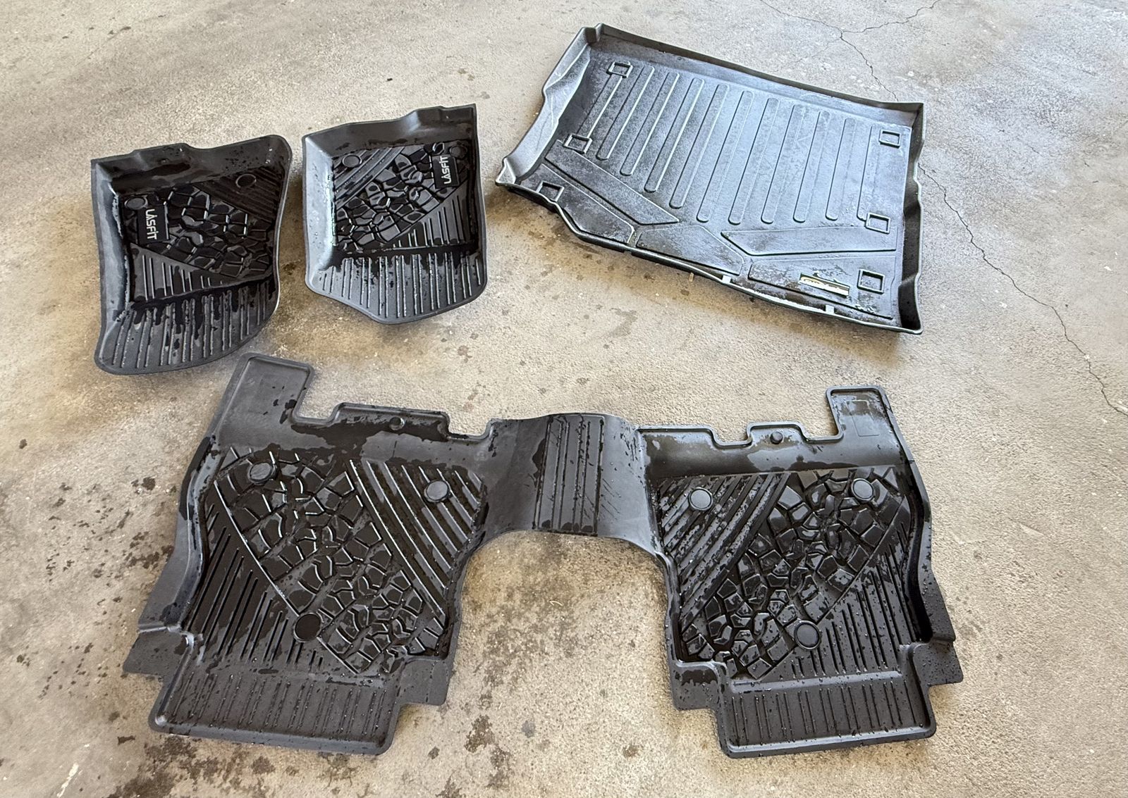 Jeep Top Storage Rack And Floor Mats