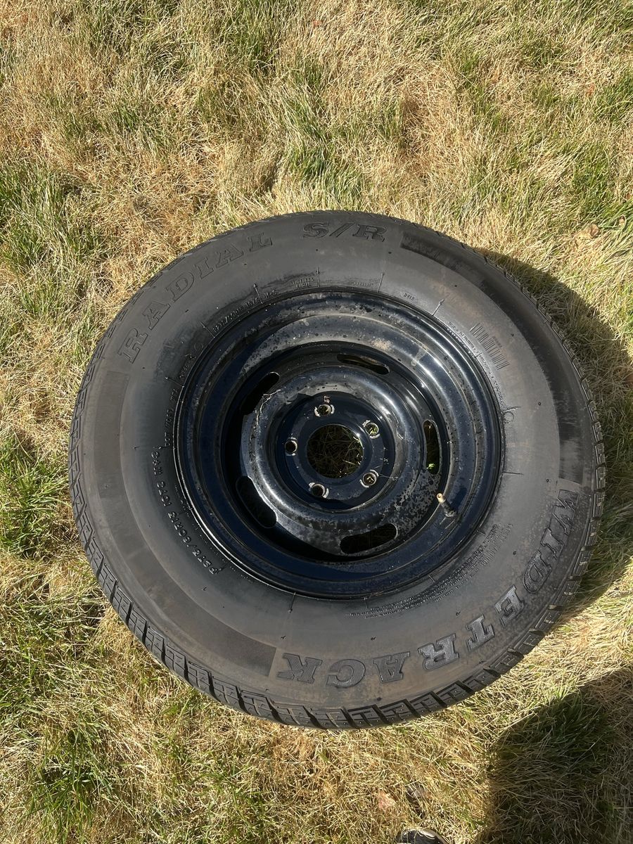Main image 3