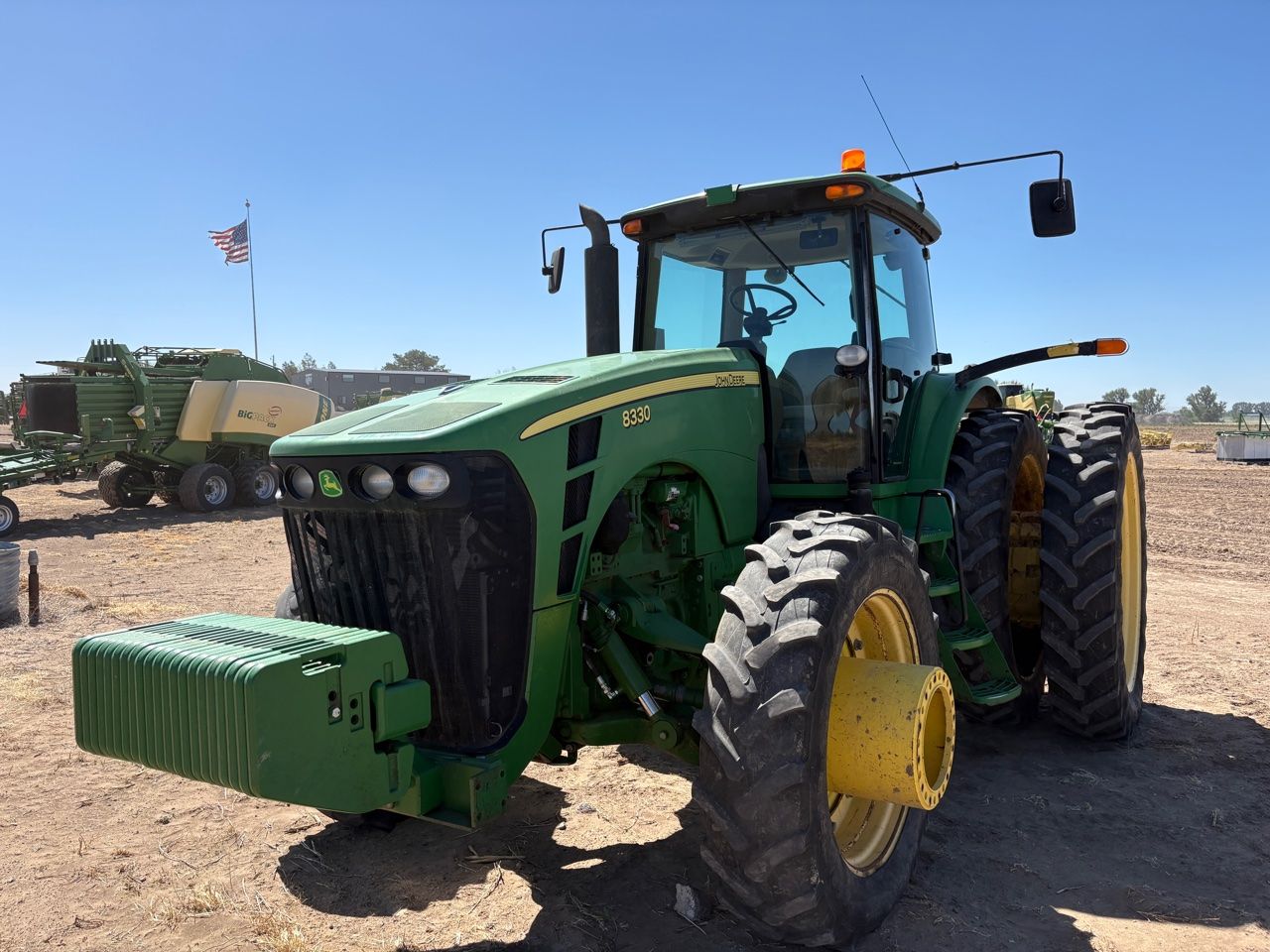 0 John Deere 8330