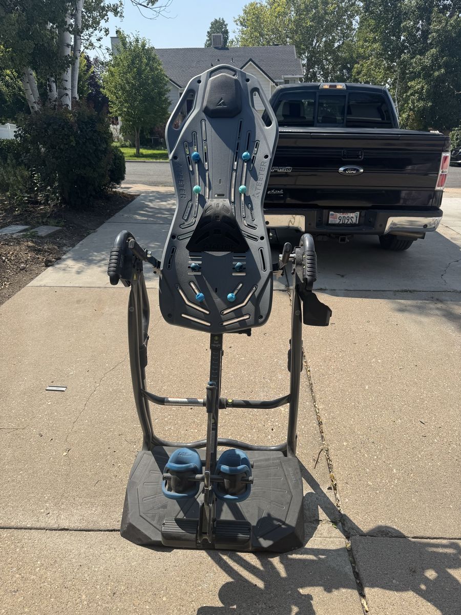 Inversion Table / Back Teeter