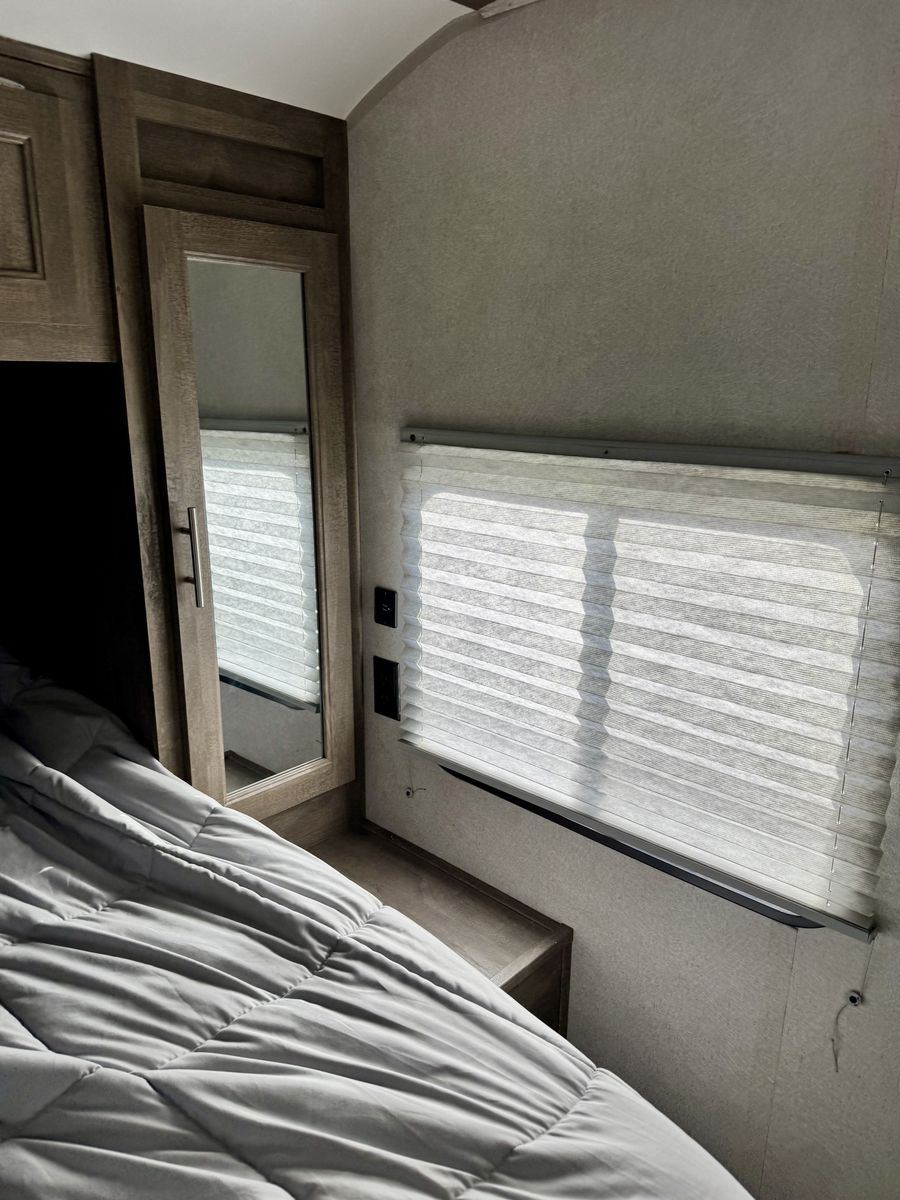 Main image 14
