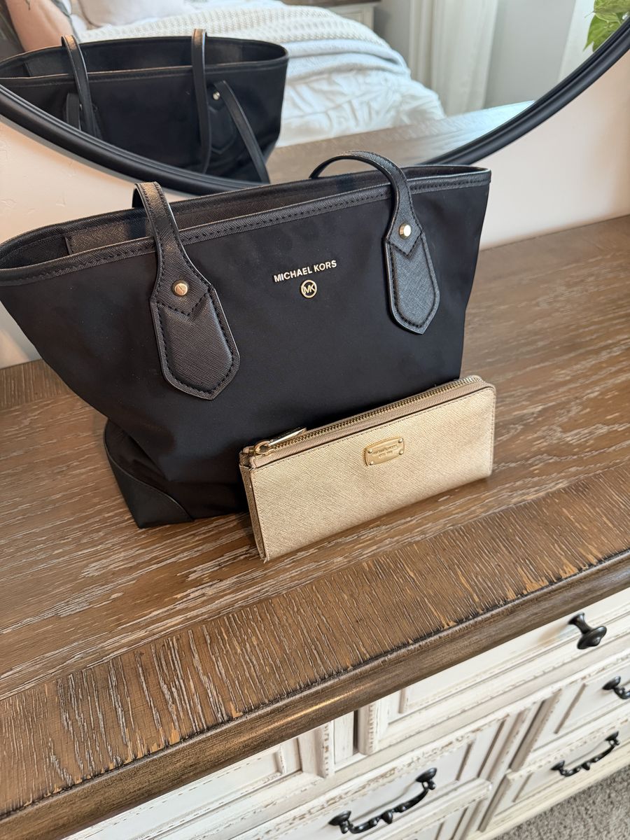 Michael Kors purse 