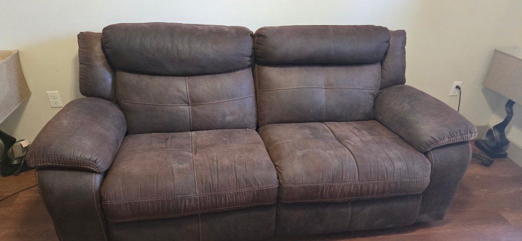 Extra Large Reclining Loveseat – Brushed Leather