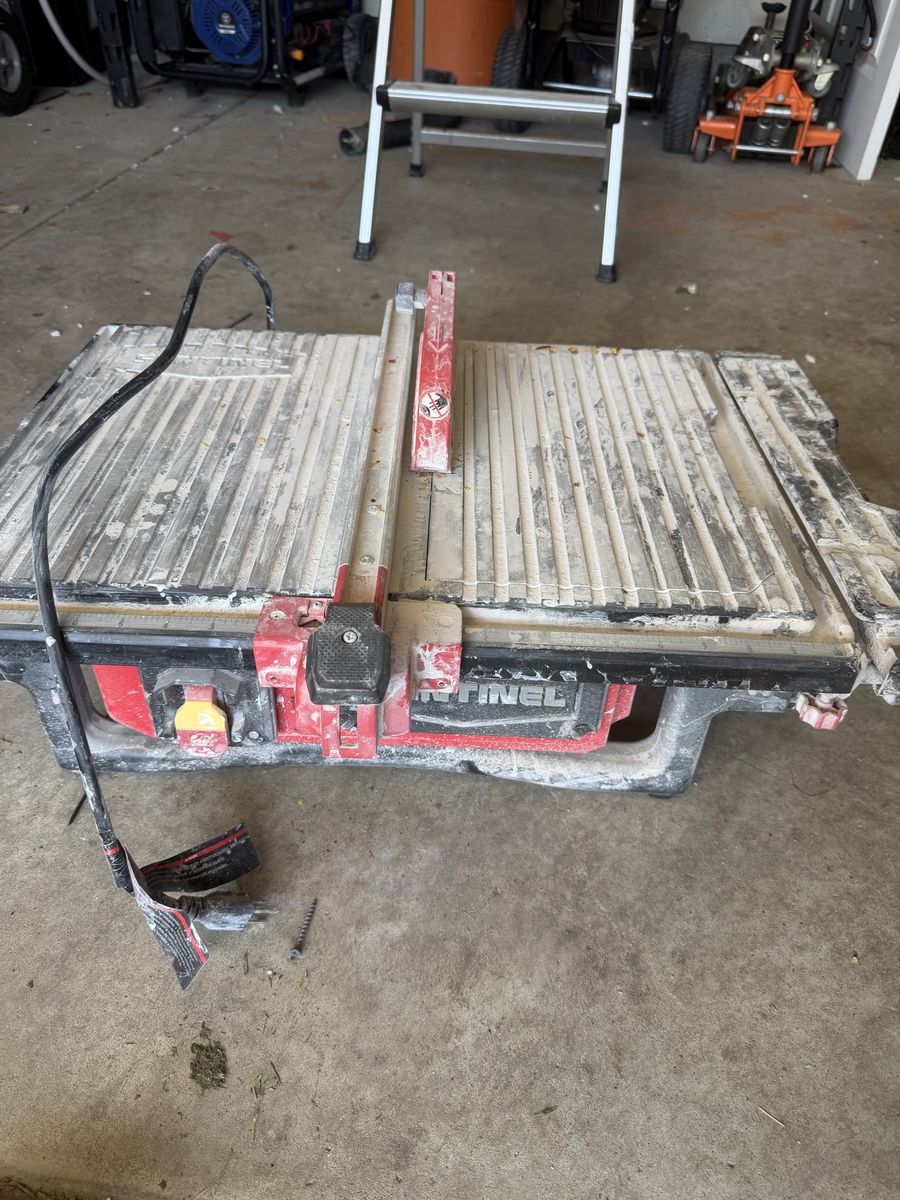 SKIL Sentinel Tile Saw Used Tabletop Wet Saw
