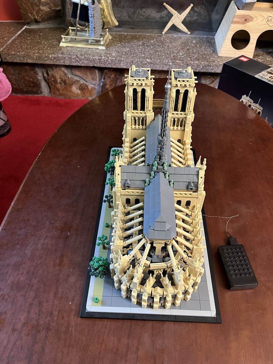 Main image 4