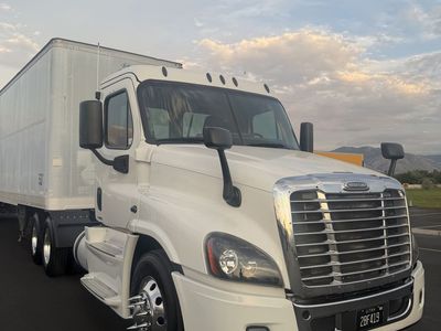 2017 Freightliner Cascadia. 2004 Hitachi 53FT dry box.
