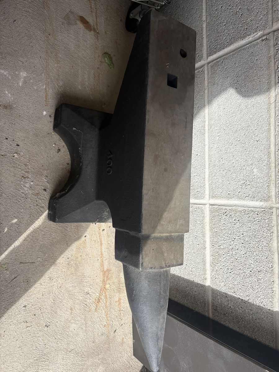 400lb Blacksmith Anvil