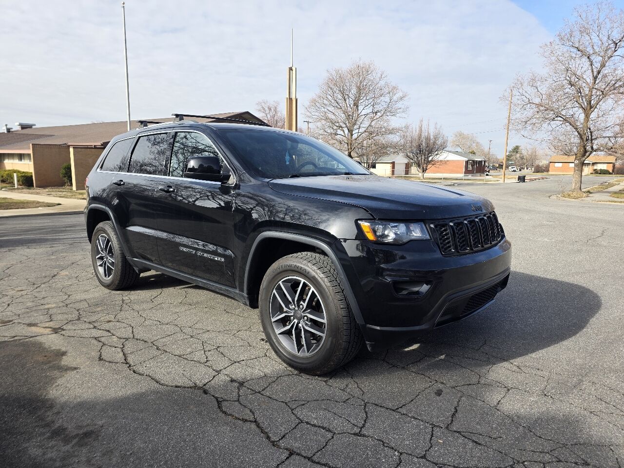 2019 JEEP GRAND CHEROKEE Laredo E