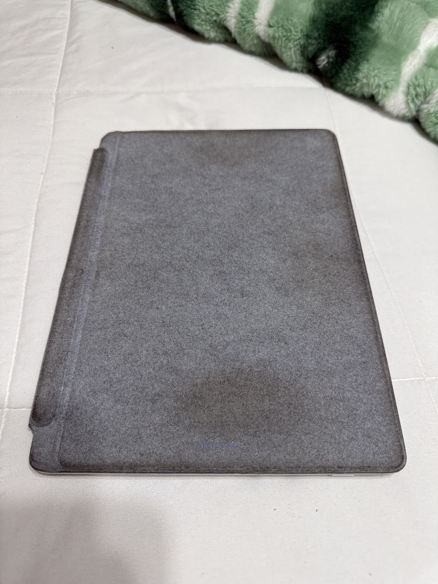 Microsoft Surface Pro 8 + Slim Pen 2