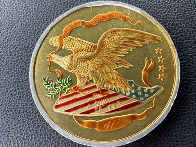 SilverTowne ENAMEL Eagle American Flag 10oz silver