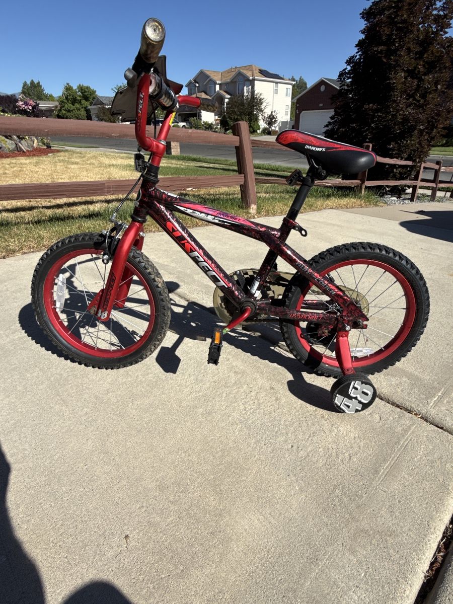 YARD SALE - ALL DONATIONS - MAKE OFFER!