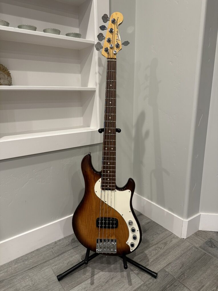 Fender Dimension V USA