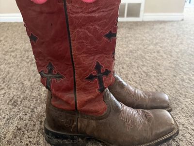 Ariat Women's Brown and Red Leather Western Cowboy Boots Size 9