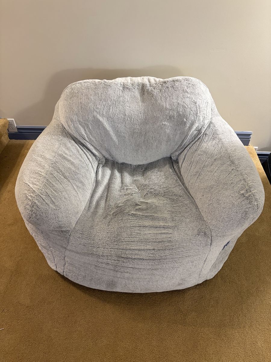 Homguava Gray Faux Fur Bean Bag Chair with Armrests