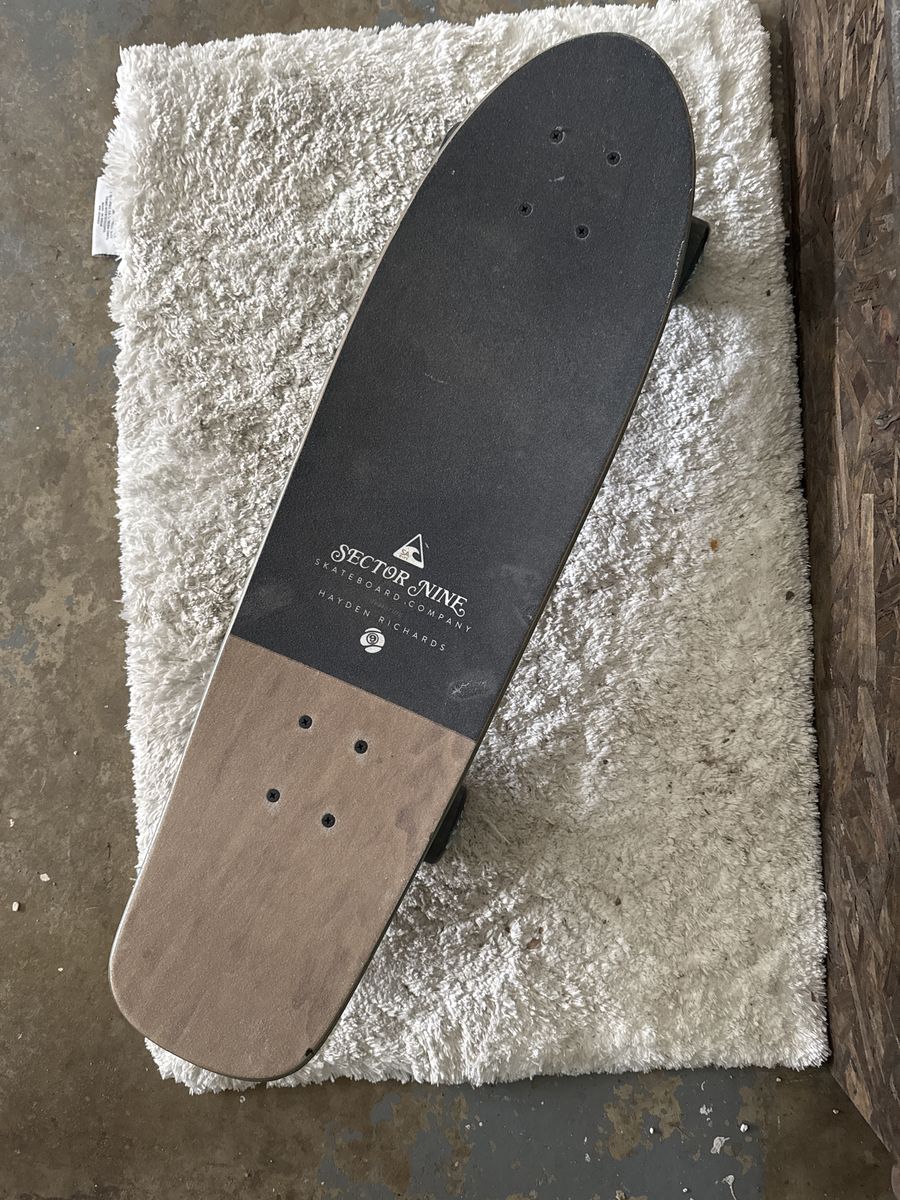Skateboard sector nine