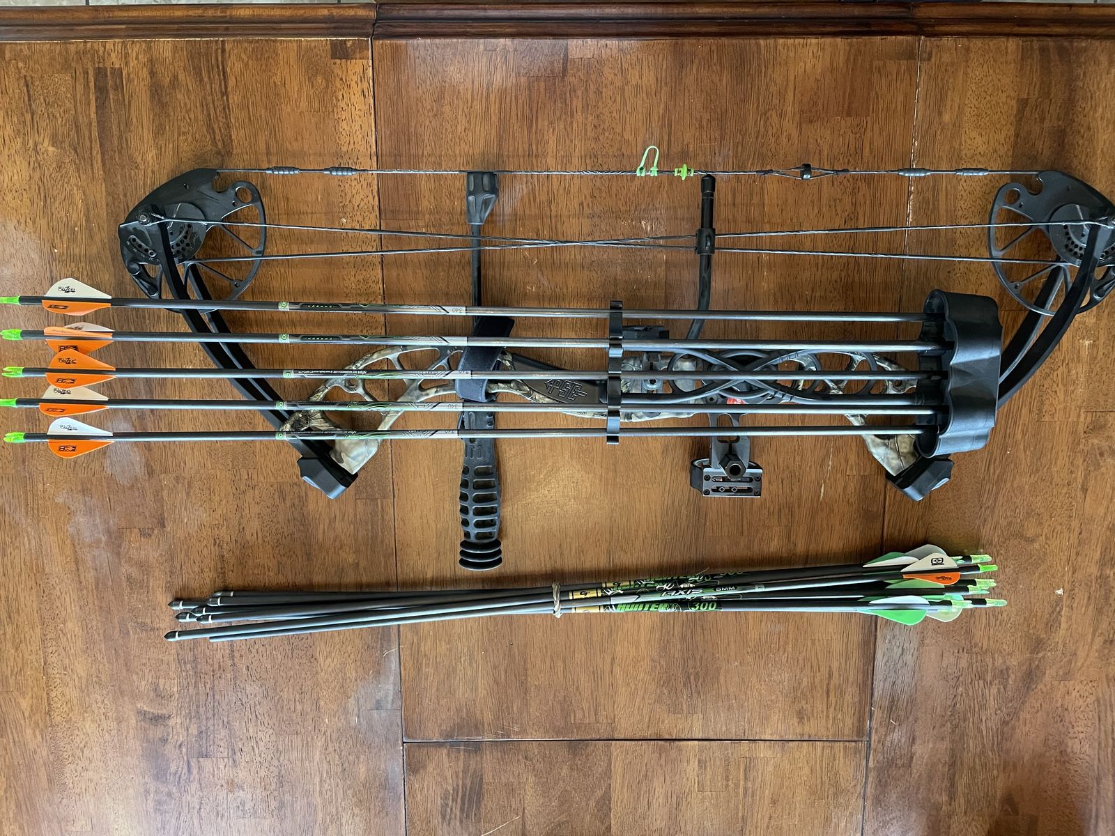 PSE Uprising compound bow