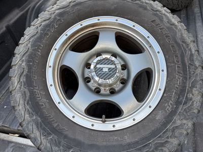 99-2010 Chevy / GMC 2500 / 3500 wheels and tires