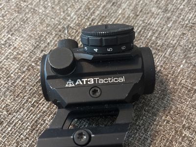 At3 Tactical Pro Red Dot Sight