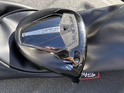 Titleist GT3 driver head