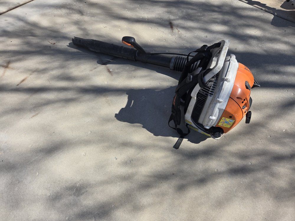 Stihl BR600 backpack blower