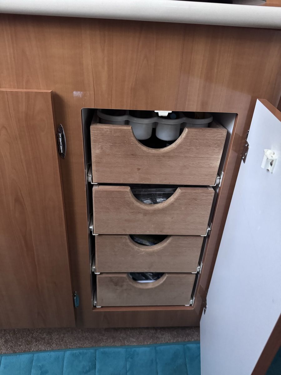Main image 32