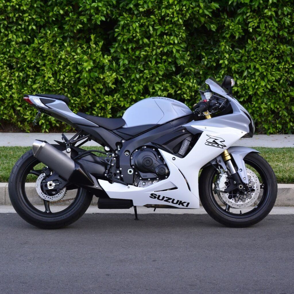 ISO: older gsxr 750 or 1000cc