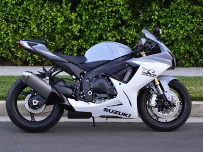 ISO: older gsxr 750 or 1000cc