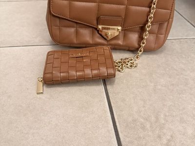 Michael Khors Purse