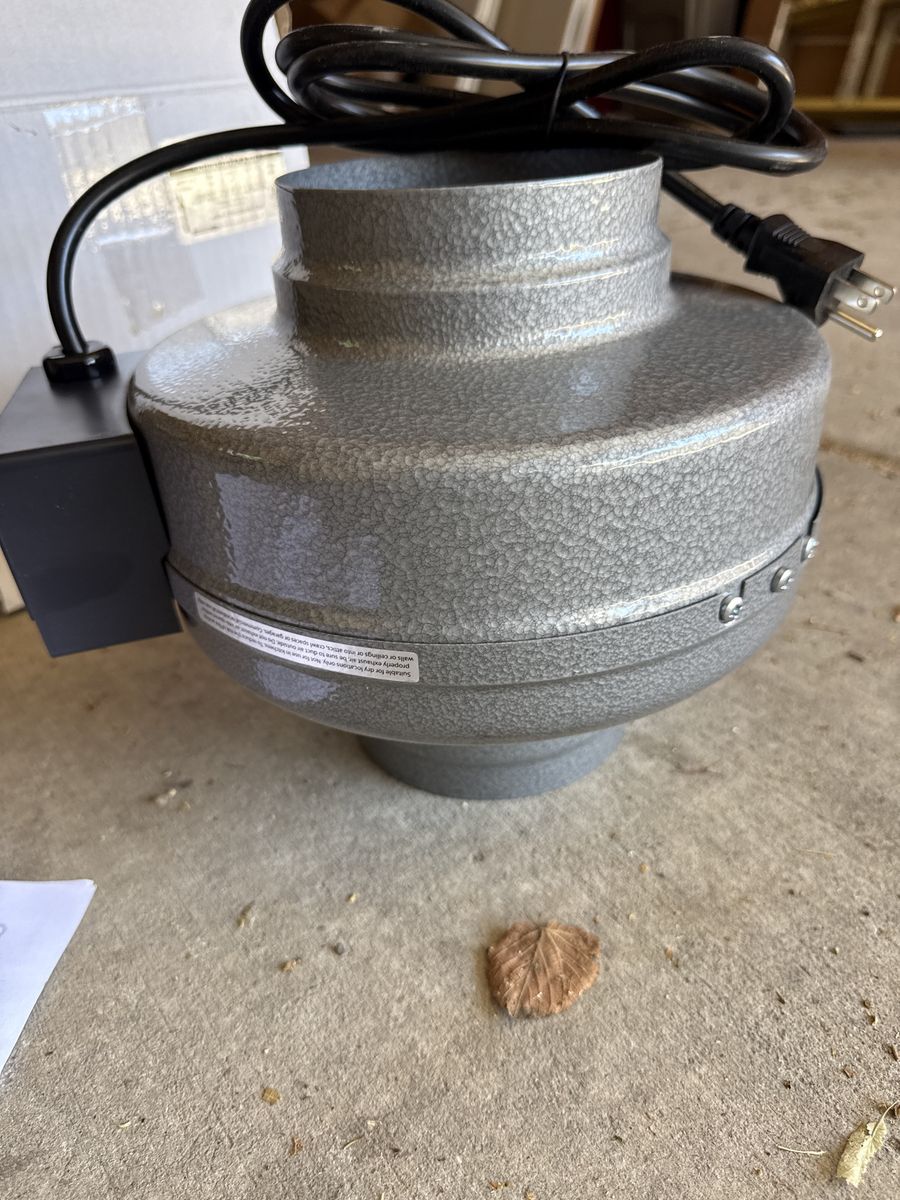 Main image 3