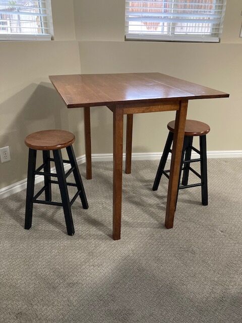 Bar Height Table and Stools